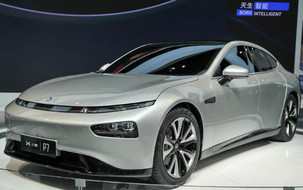 小鵬和蔚來哪個(gè)好？小鵬為什么比蔚來便宜很多？